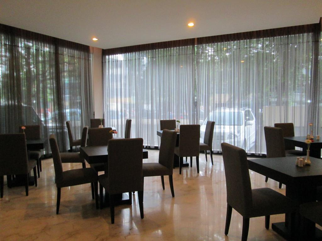 N3 Hotel Jakarta Exteriör bild